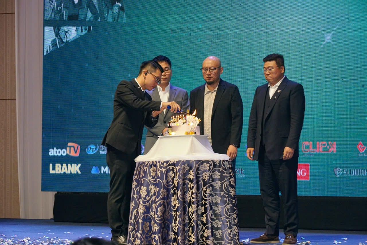 MEMETOON online platform is officially launched in Vietnam